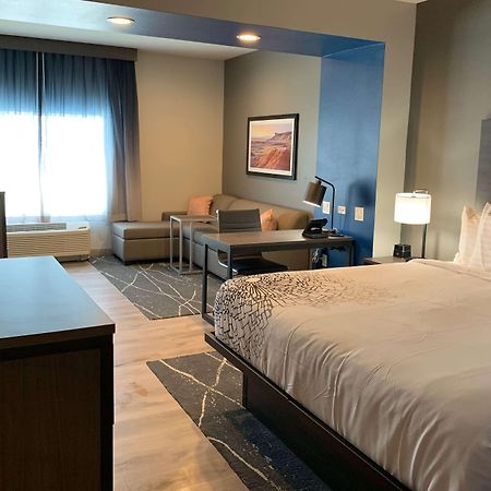 La Quinta Inn & Suites By Wyndham Holbrook Petrified Forest Экстерьер фото