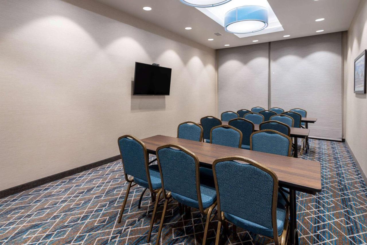 La Quinta Inn & Suites By Wyndham Holbrook Petrified Forest Экстерьер фото